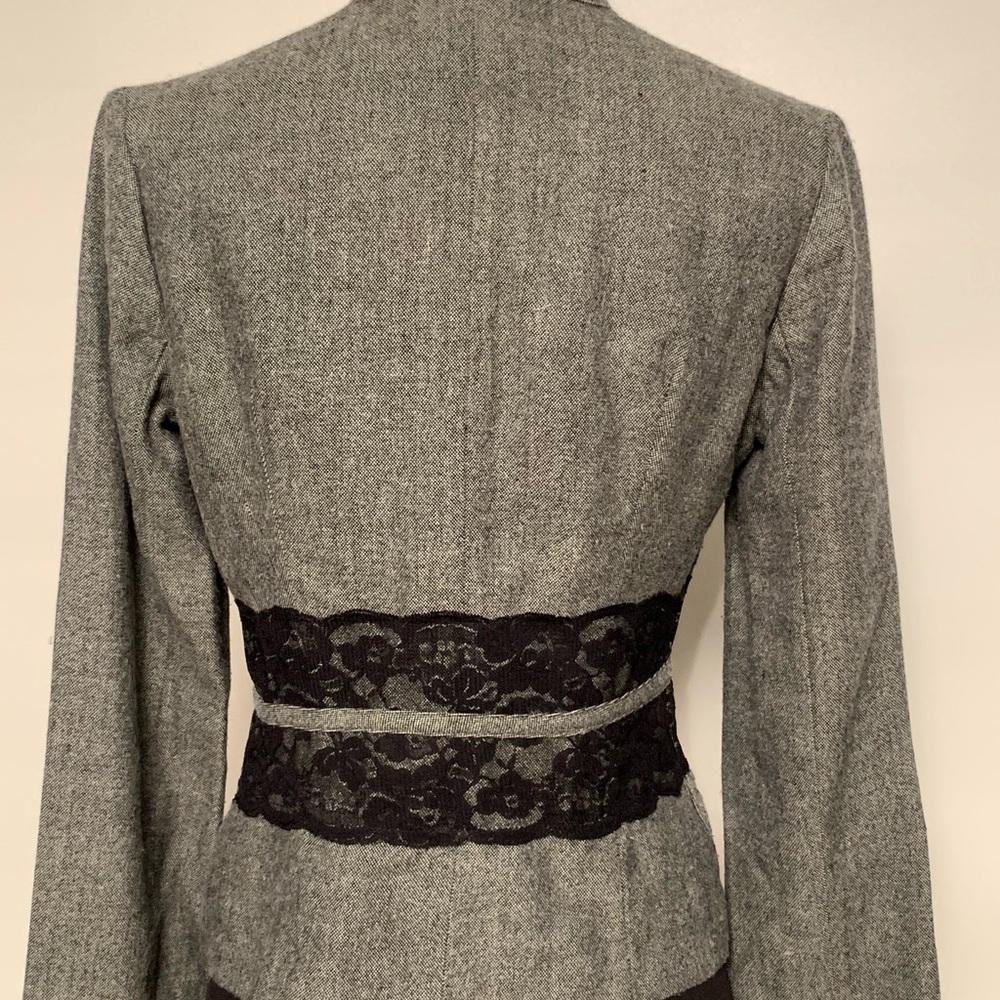 Blazer - Picture 3 of 4